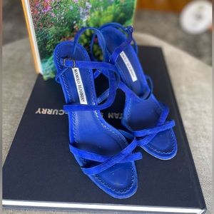 Manolo Blahnik royal blue heels
